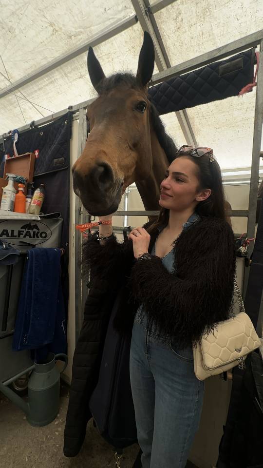 Recherche poste &agrave; temps plein en &eacute;curie (Ile-De-France)