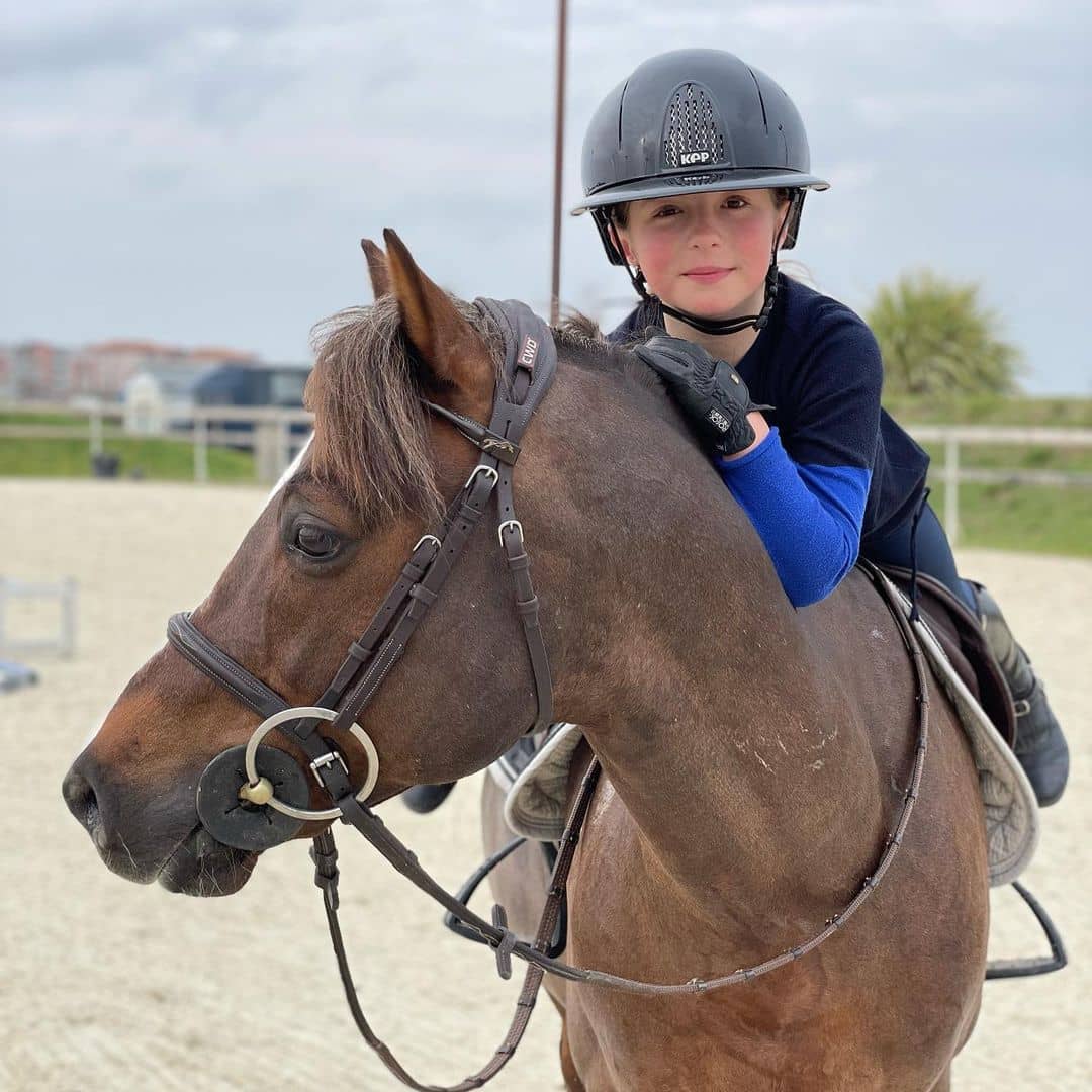 La talentueuse Lola Llanas et son casque Cromo 2.0 de chez Kep © cindyllanas_lolallanas