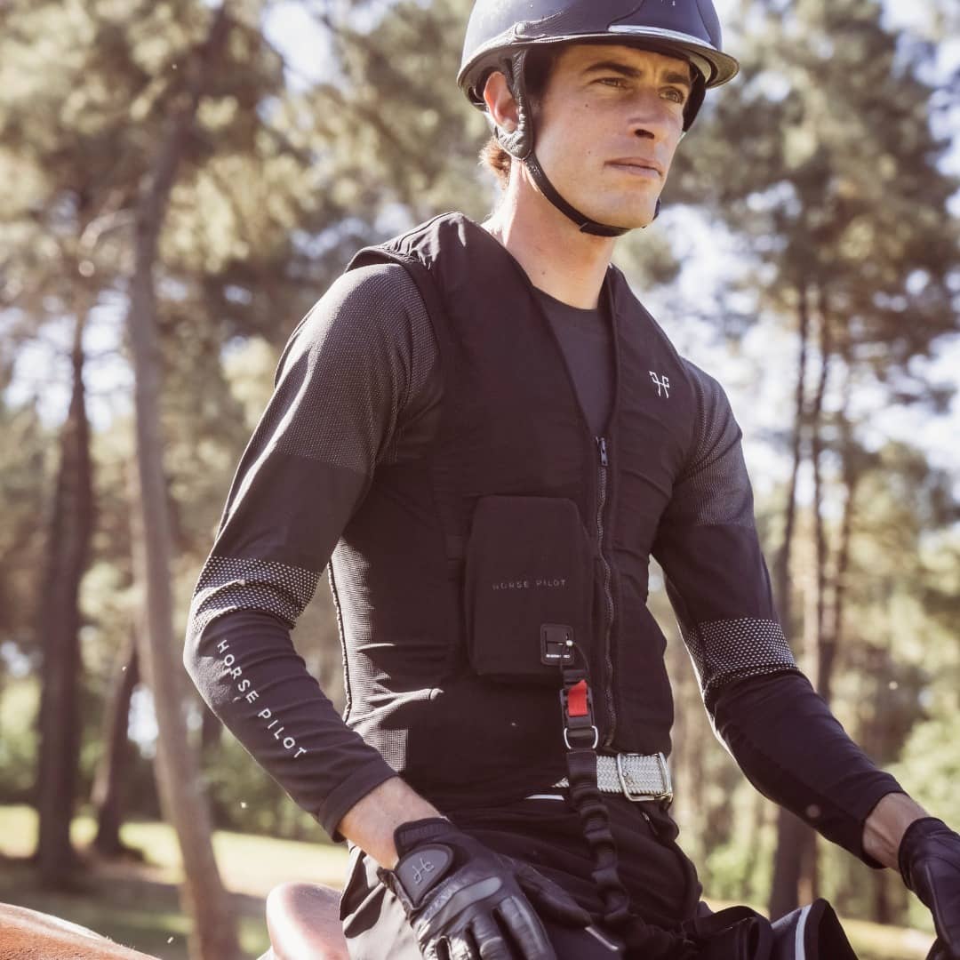 Le Gilet Airbag Twist’Air de la marque Horse Pilot © Horse Pilot & stefcande & maxime.livio