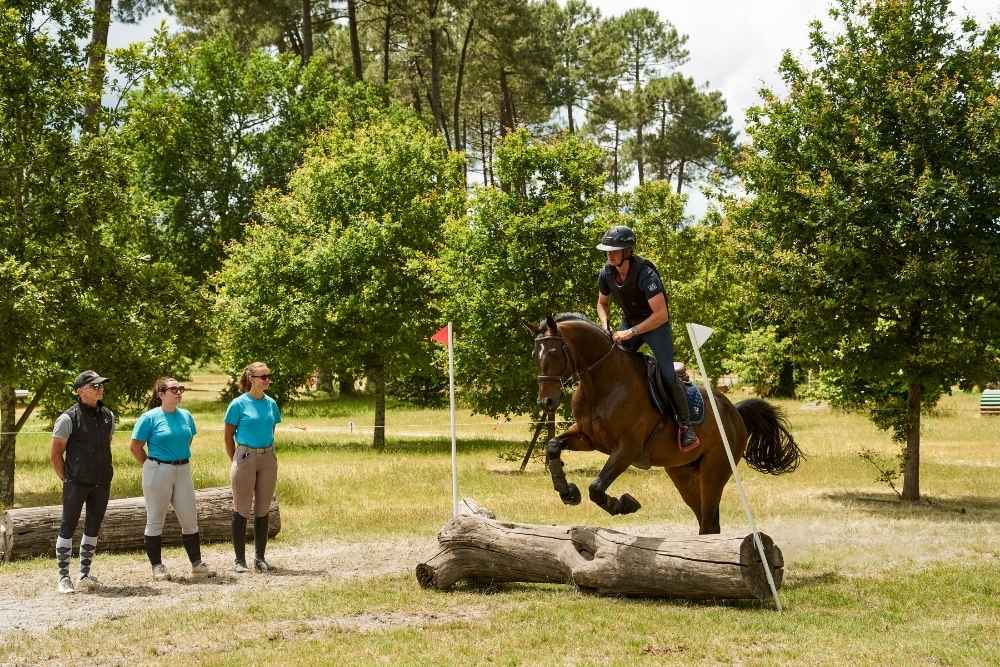 UCPA- Métiers cheval - Cross